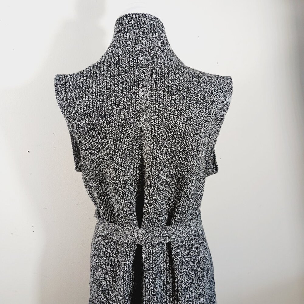 Joan Rivers, Black & White Marled Knit Sleeveles Cardigan Sweater Duster, Sz LRG - Picture 6 of 15